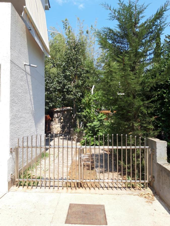 Apartment Bozena Krk Кърк Екстериор снимка
